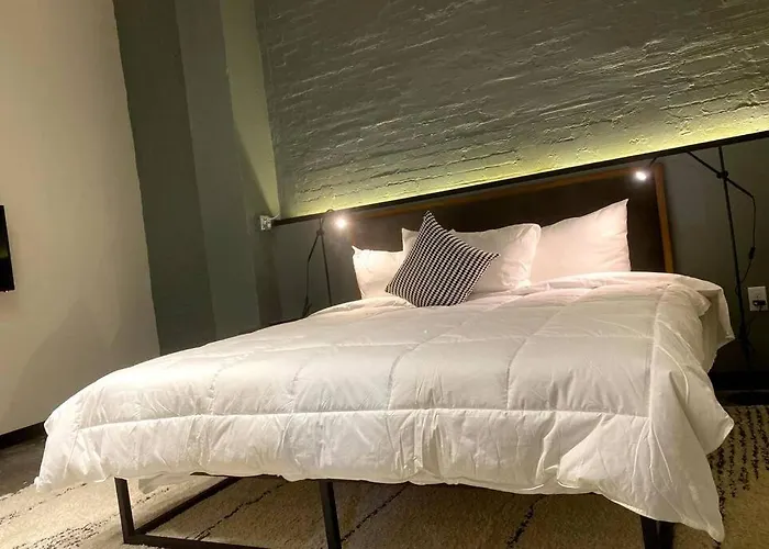 3E-Spacious 2 Bedroom In Oakland, Sleeps 8